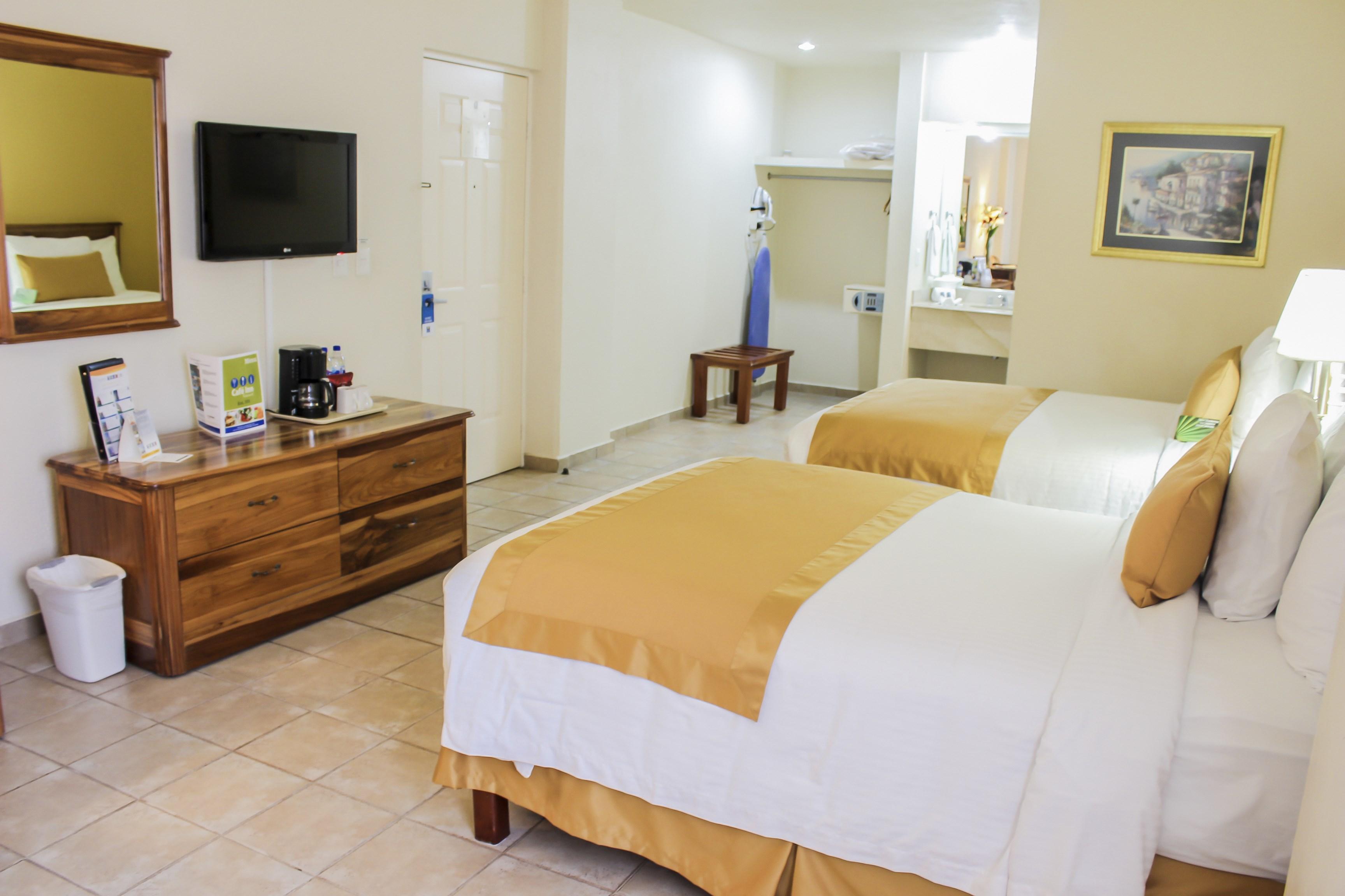 Comfort Inn Tampico Bagian luar foto