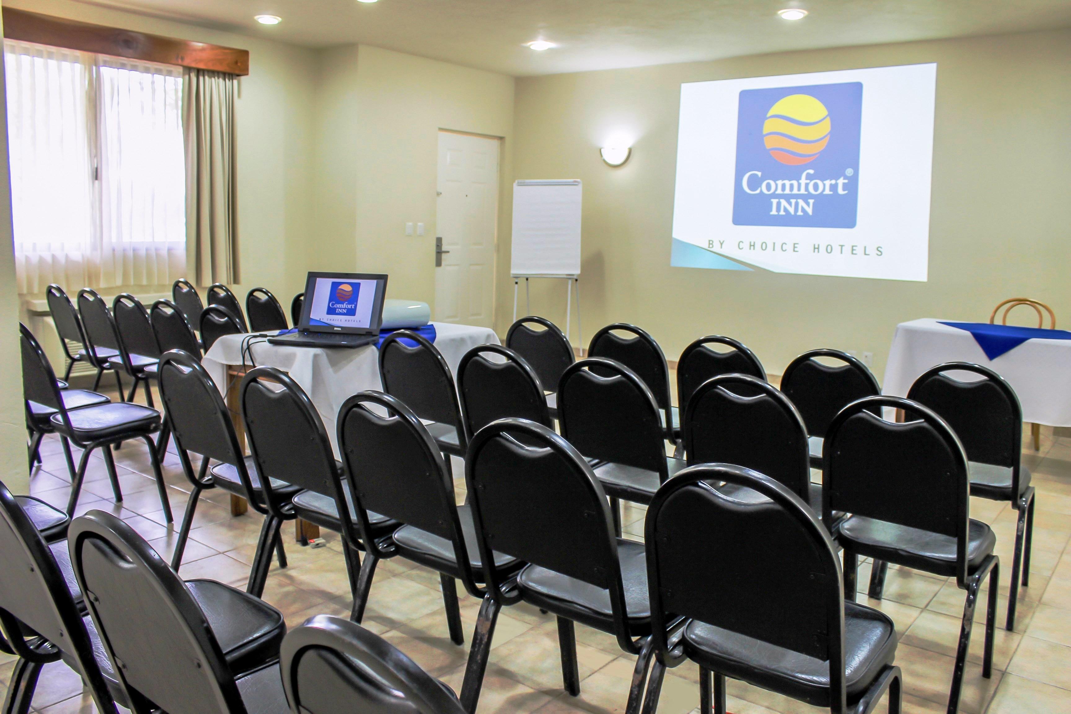 Comfort Inn Tampico Bagian luar foto