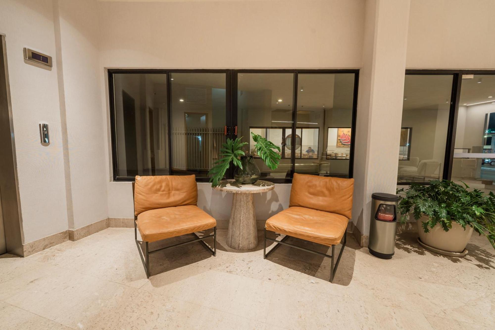 Comfort Inn Tampico Bagian luar foto