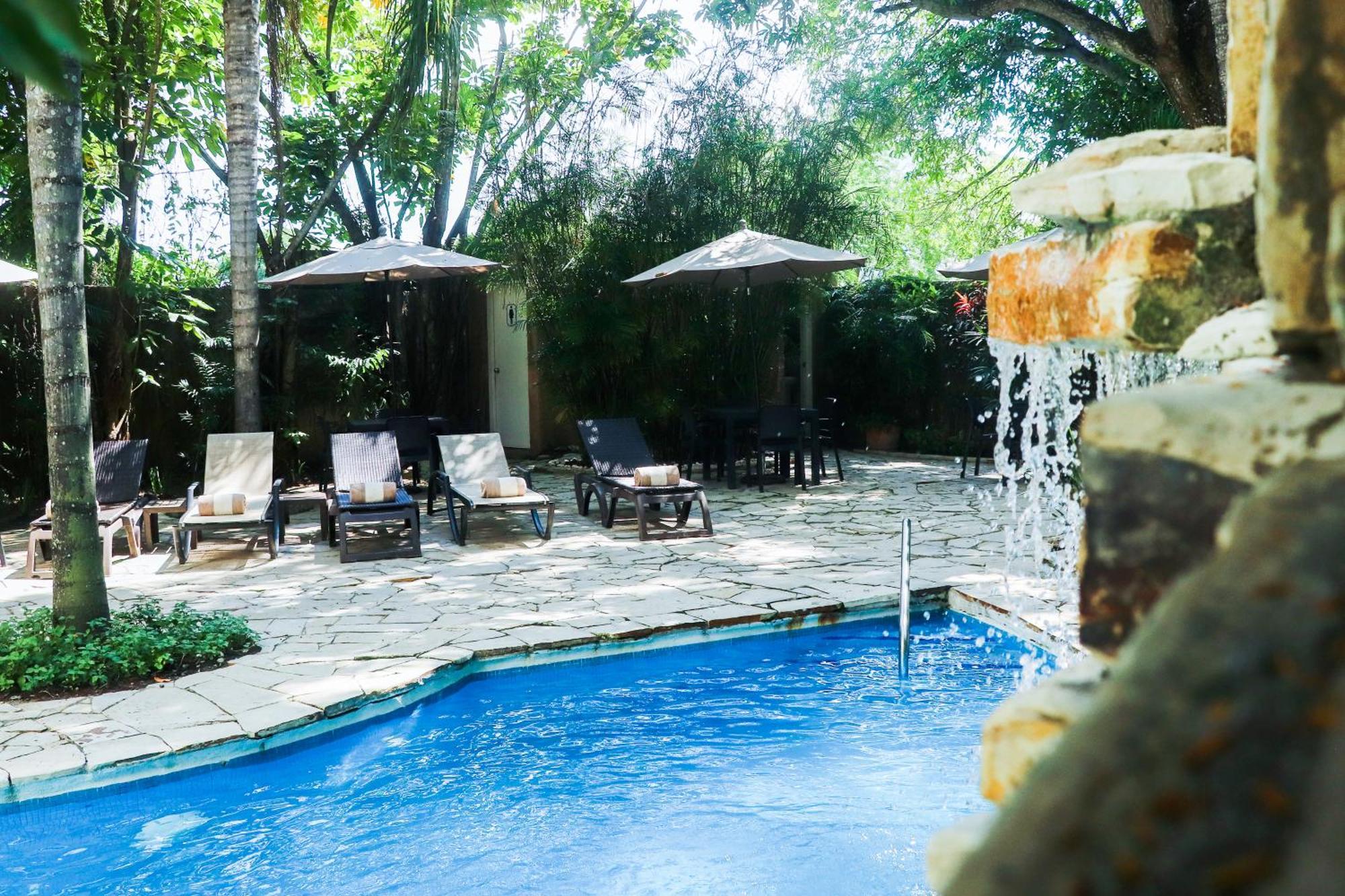 Comfort Inn Tampico Bagian luar foto
