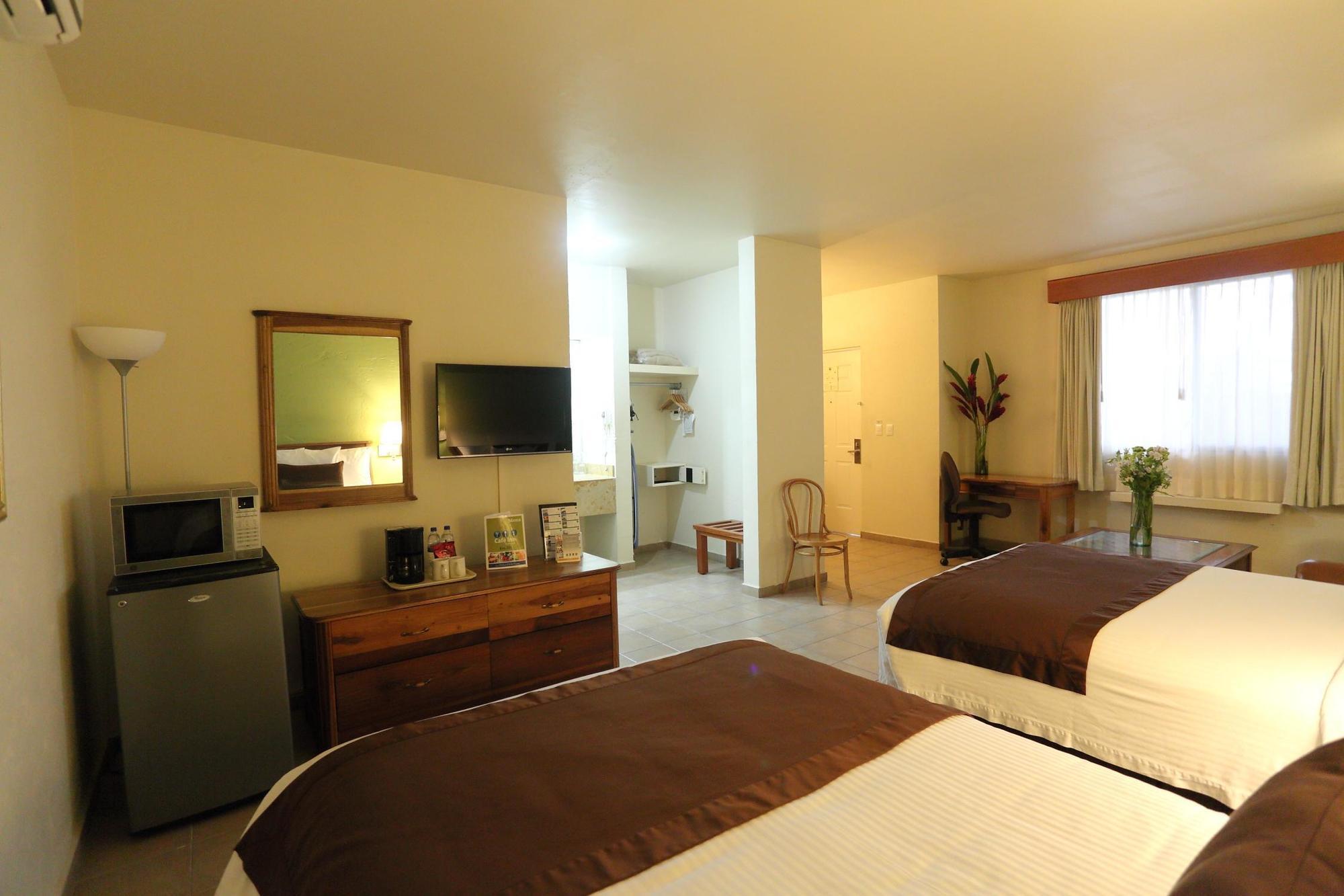 Comfort Inn Tampico Bagian luar foto